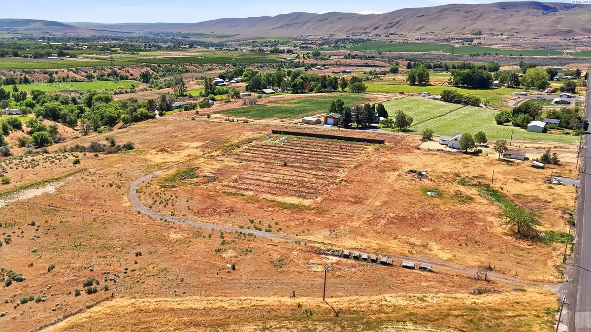 57487 N Thomas Rd #Lot 4, Benton City, WA 99320-7632