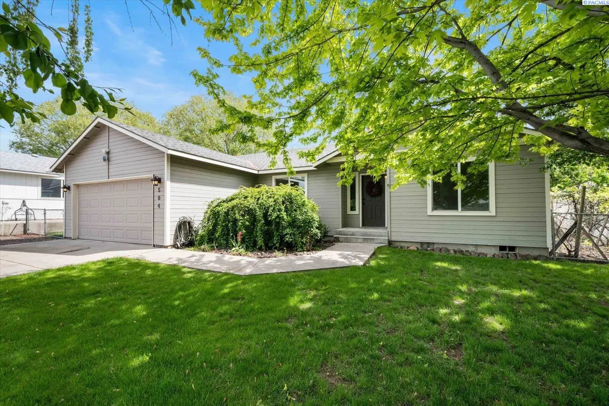 504 Grader Ct, Benton City, WA 99320
