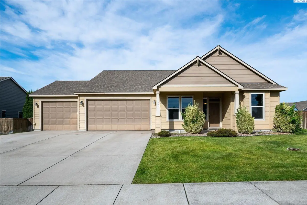 6306 Coventry Ln, Pasco, WA 99301