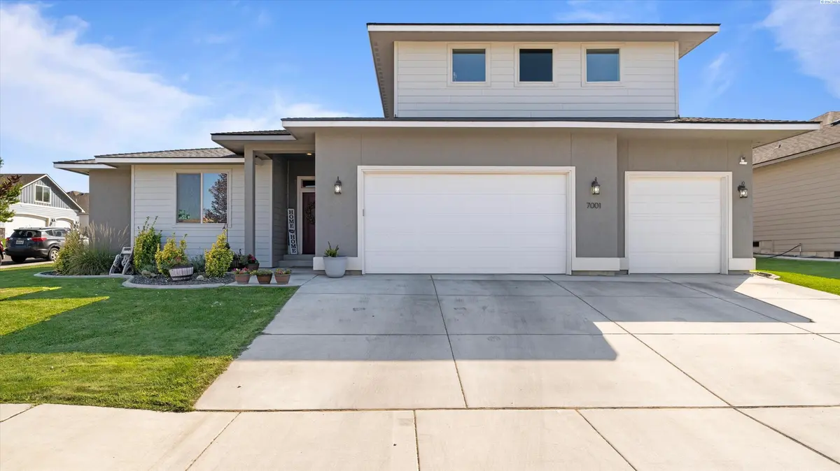 7001 W 32nd Ave., Kennewick, WA 99338