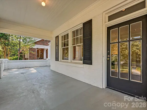 501 Hermitage CT, Charlotte, NC 28207