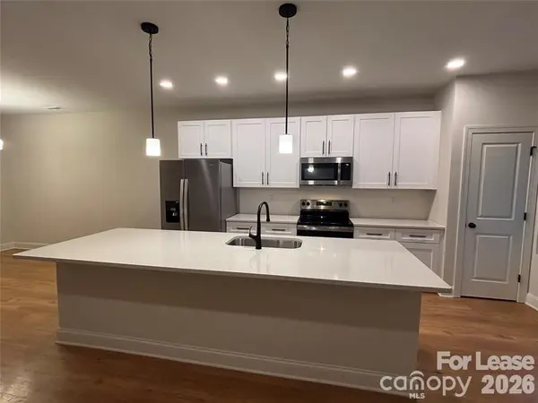 4811 Victoria AVE, Charlotte, NC 28269