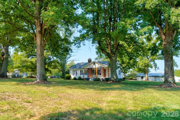 610 Helton RD, Cherryville, NC 28021