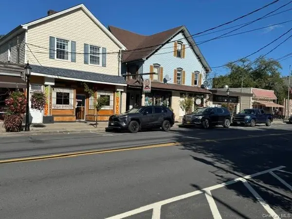 78 Main ST #Second Floor Front unit, Pine Bush, NY 12566