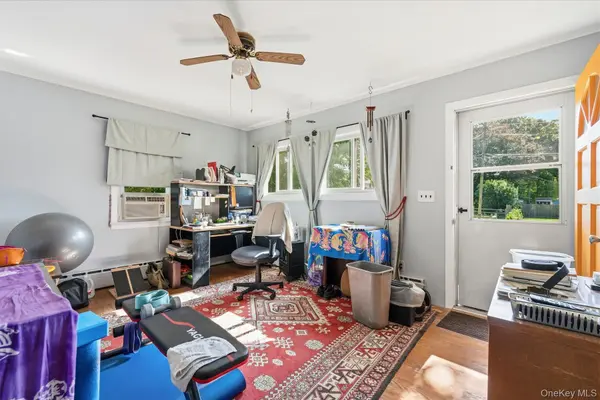 995 Schoolhouse RD, Cutchogue, NY 11935