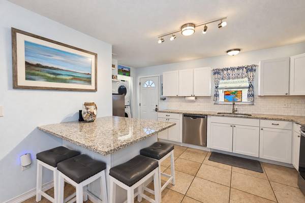 614 LYNDHURST ST, Dunedin, FL, 34698 photo 12