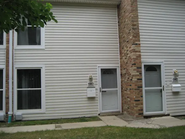 1980 Huntington BLVD, Hoffman Estates, IL 60169