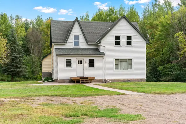 1052 Grand ST, Ogilvie, MN 56358