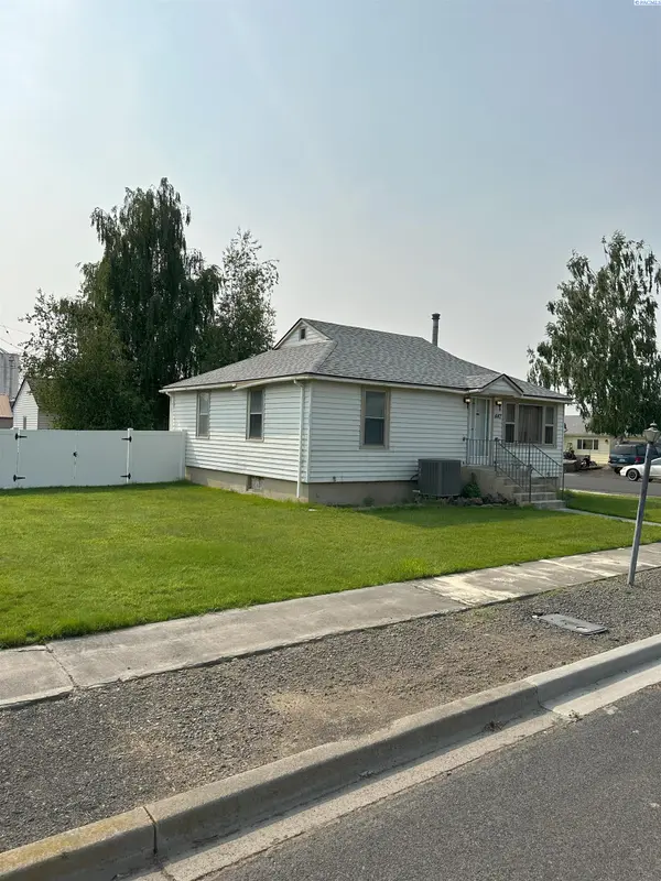 447 N Burke, Connell, WA 99326