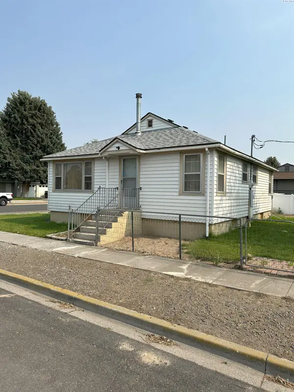 447 N Burke, Connell, WA 99326