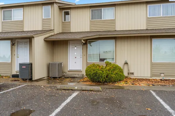 2313 W Sylvester St #C8,  Pasco,  WA 99301