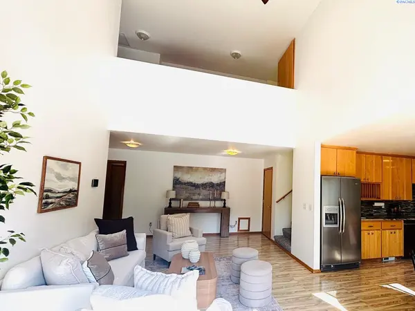 9505 Sturgis Road, Pasco, WA 99301