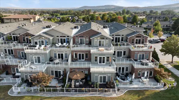 386 Columbia Point Drive #202, Richland, WA 99352