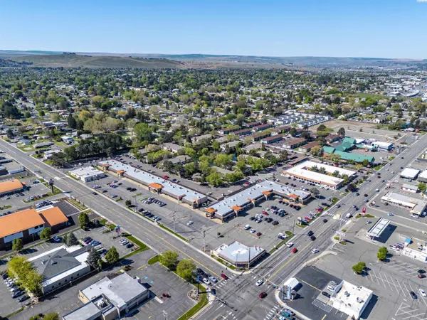 5215 W Clearwater Avenue #244, Kennewick, WA 99336