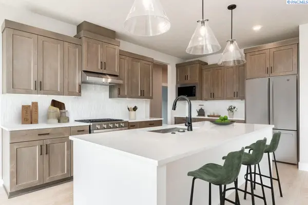 5705 Flathead Ave., Pasco, WA 99301