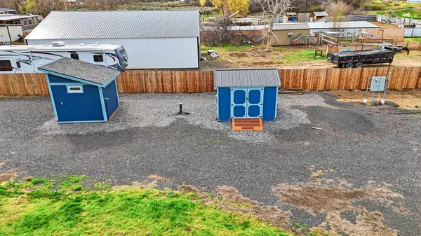 N 82 Pr NE, Benton City, WA 99320