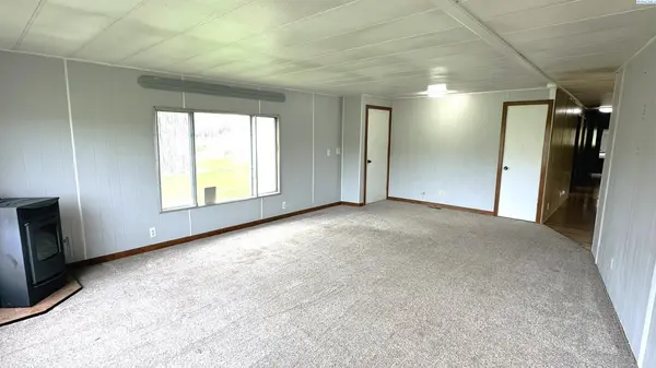 301 Klemgard Rd, Pullman, WA 99163