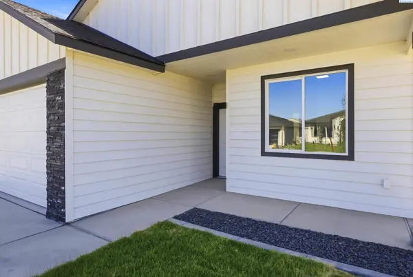 2928 Meadowlark Ave, Richland, WA 99352