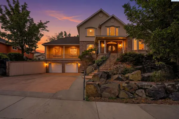 1310 COUNTRY VIEW CT, Sunnyside, WA 98944