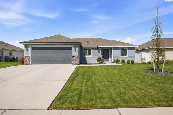 1518 Willow Way, Benton City, WA 99320