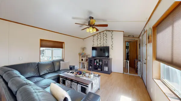 255 NW Golden Hills Dr. #46 #46, Pullman, WA 99163