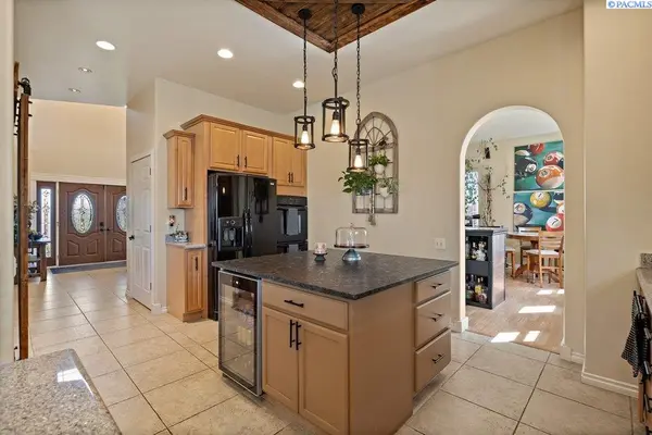 500 Saint Hilaire Rd, Yakima, WA 98901