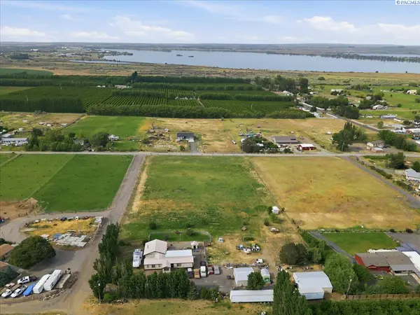 70301 S 2410 PRSE, Kennewick, WA 99337