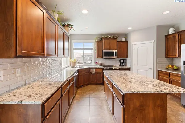3728 S Lincoln St., Kennewick, WA 99338