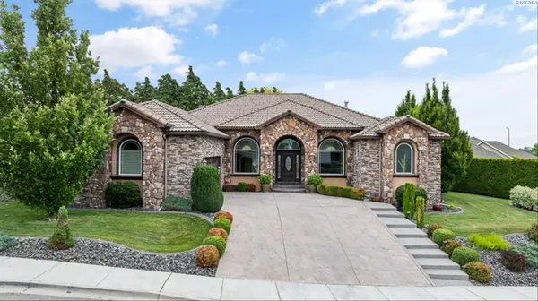 3301 S Tweedt St, Kennewick, WA 99337