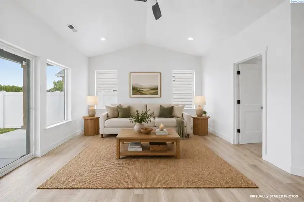 4561 Grove Court, West Richland, WA 99353