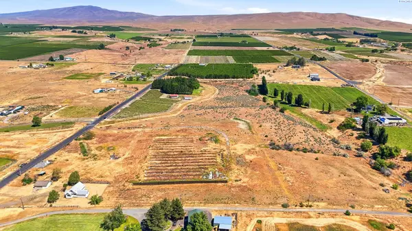 57231 N Thomas Road, Benton City, WA 99320