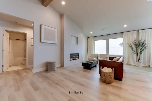 1606 Parkwood Ct, Grandview, WA 98930