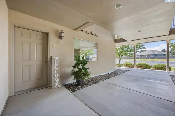 3710 W Canyon Lakes Dr. L-104, Kennewick, WA 99337
