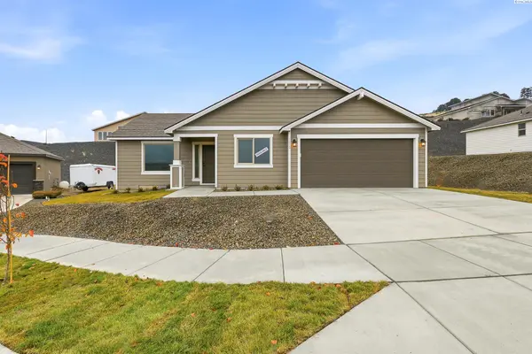 6650 W 28th Ave, Kennewick, WA 99338