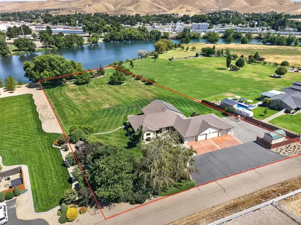 7501 S 1366 PrSW, Prosser, WA 99350