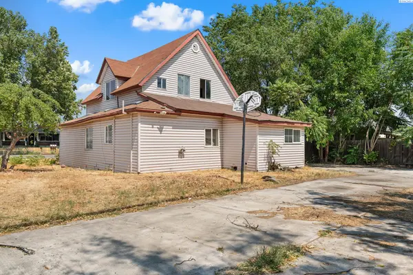 1105 W Grand Ronde Ave, Kennewick, WA 99336