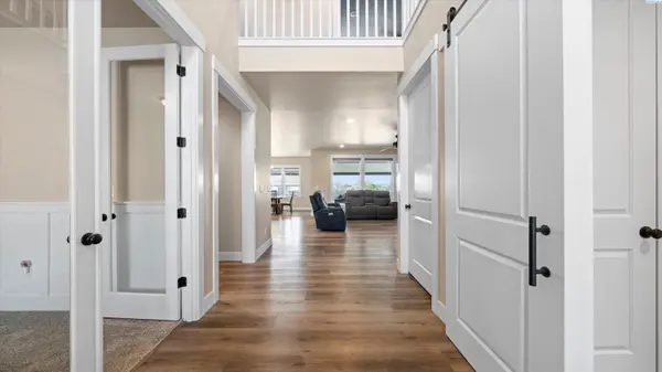 2474 Maggio Loop, Richland, WA 99352
