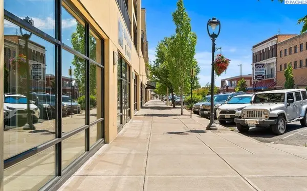 17 N 3rd St #102, Yakima, WA 98901