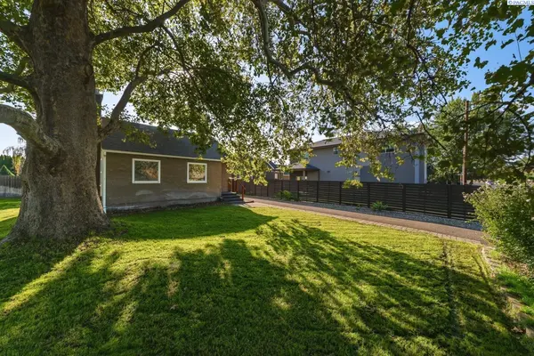 2421 Plaza Way, Walla Walla, WA 99362