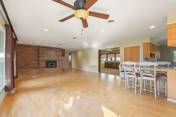 1059 Parker Ct, Prosser, WA 99350