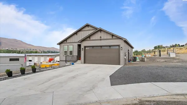 1525 Della Ave, Benton City, WA 99320