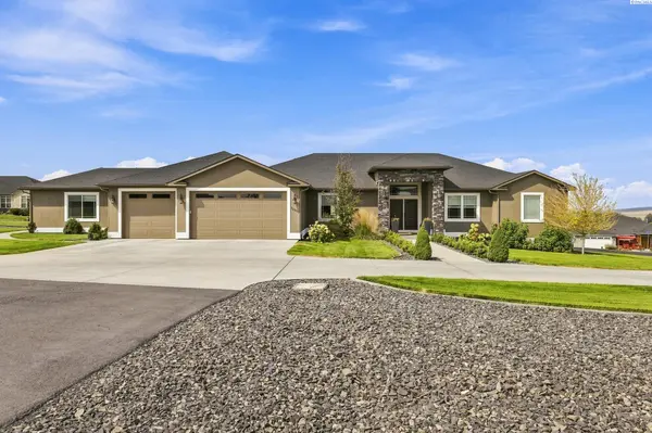 72305 E Reata Rd, Kennewick, WA 99338