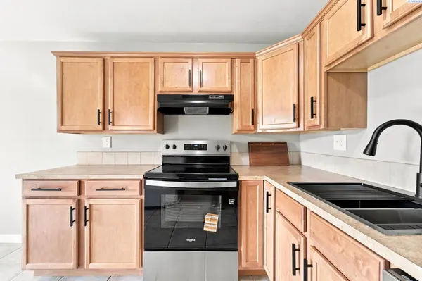 303 Gage Boulevard #125, Richland, WA 99352