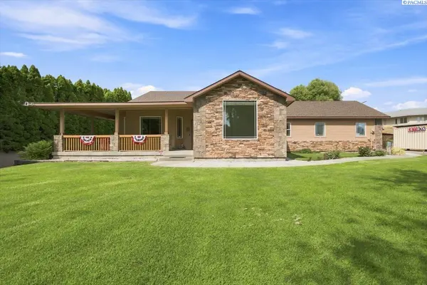 8607 Maple, Pasco, WA 99301