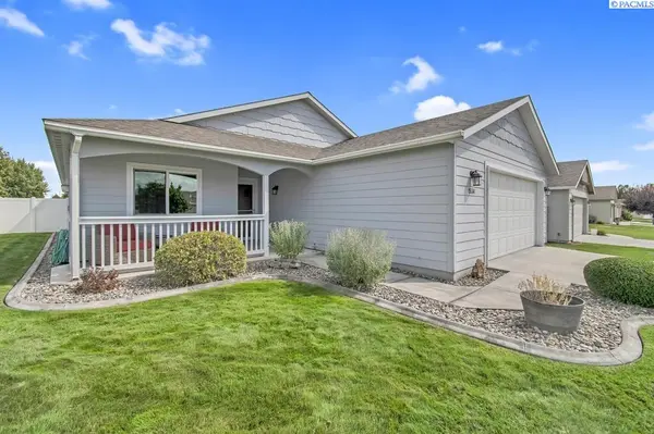 1534 Larkspur Dr, Richland, WA 99352