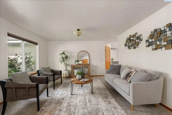 504 Grader Ct, Benton City, WA 99320