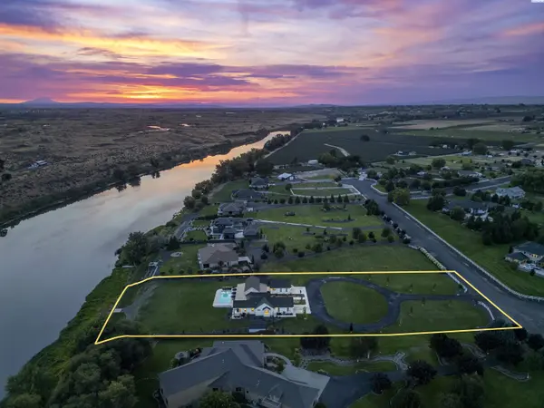 175407 Rivers Edge Drive, Prosser, WA 99350