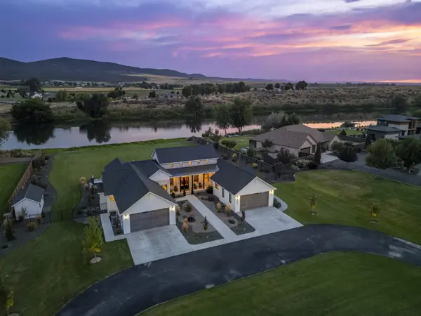 175407 Rivers Edge Drive, Prosser, WA 99350