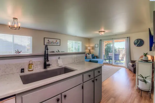 120 SW Malibu Dr., Prosser, WA 99350