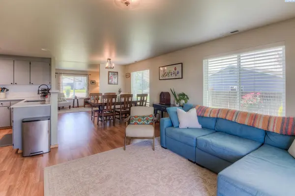 120 SW Malibu Dr., Prosser, WA 99350
